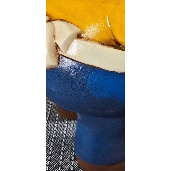 Vintage Ceramic Figurine of a Pig Chef - Picture 3 of 10